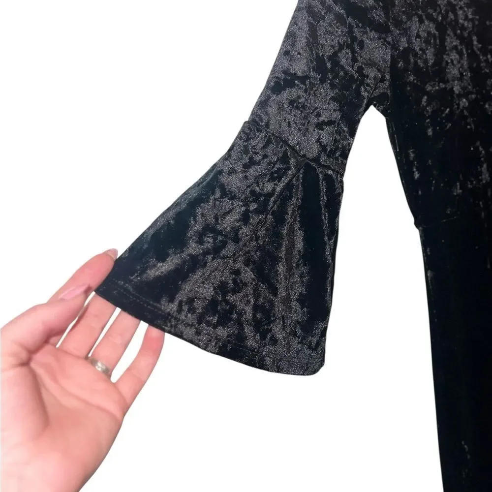 The Children’s Place Black Velvet Bell Sleeve Dress | Girls M 7/8